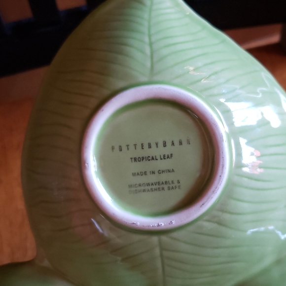 Pottery Barn Ceramic Divided Bowl/Dish. - Picture 4 of 5
